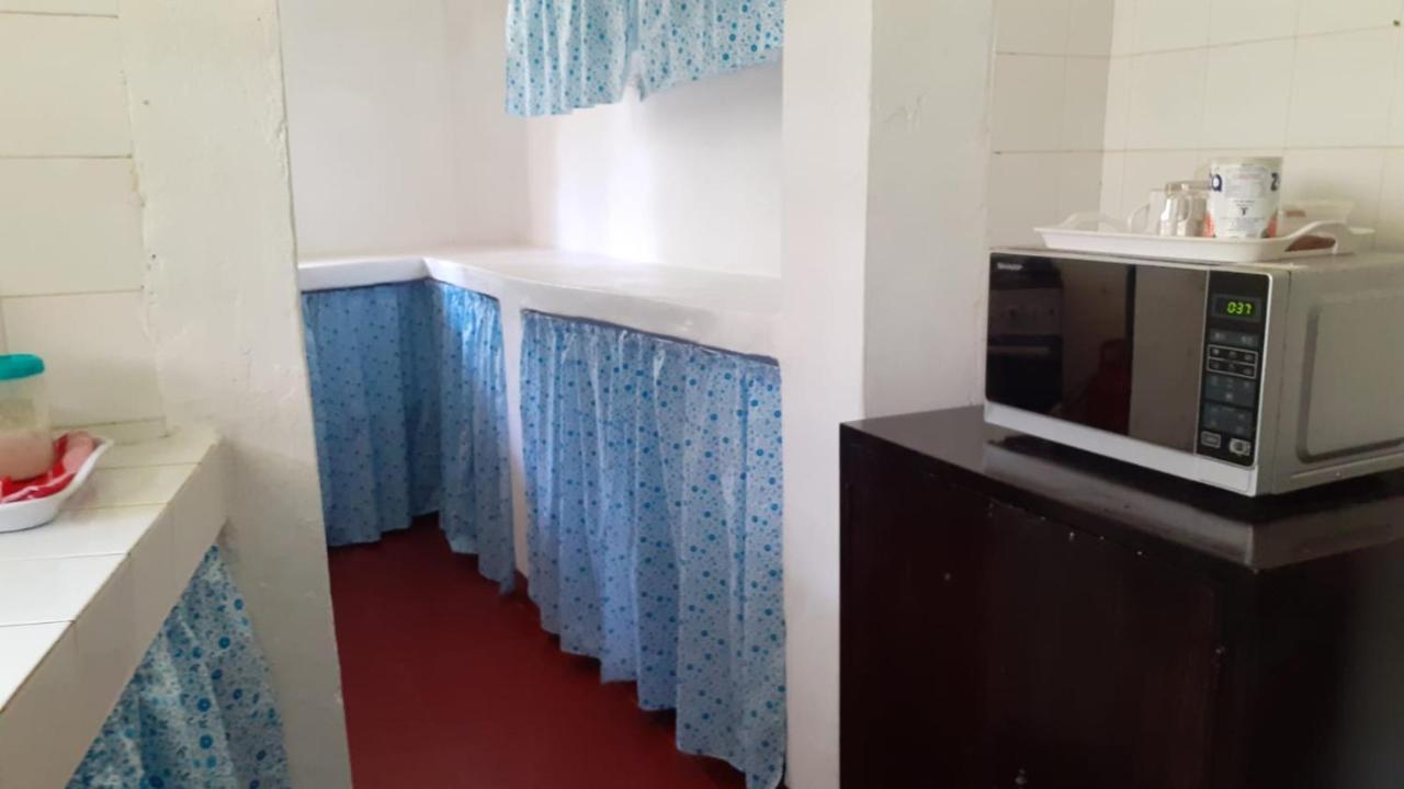 Les Datchi Cottages Diani Beach Exteriör bild
